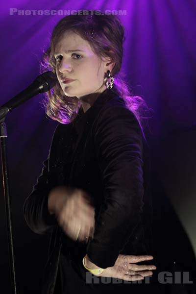 CHRISTINE AND THE QUEENS - 2011-12-15 - PARIS - La Maroquinerie - 